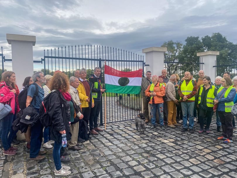 Ünnepi buszos kirándulást szerveztek a hatvanpusztai Orbán-birtokhoz - friss képek a majorságról