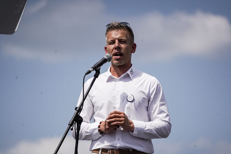 Magyar Péter reagált a véglényező Azahriah-ra: Soha nem más pártok szavazóival van a probléma