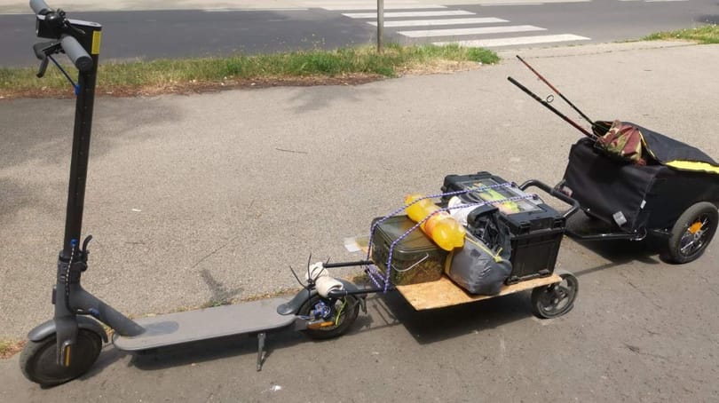 Roller, gumipók és gyorskötöző: barkácsszerelvényével indult pecázni egy 14 éves fiú