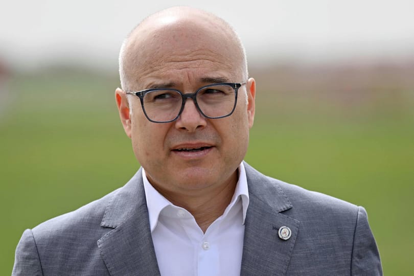 Kezes kormányfőt választott magának a szerb elnök