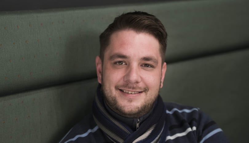 Jocó bácsi most már a Madách Színházban dolgozik, miután felmondott a státusztörvény miatt 