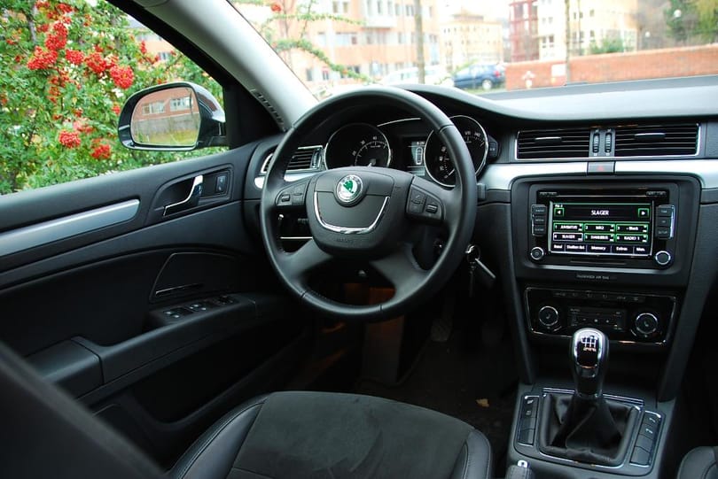 Lecserélik az államtitkárok Skoda Superbjeit?