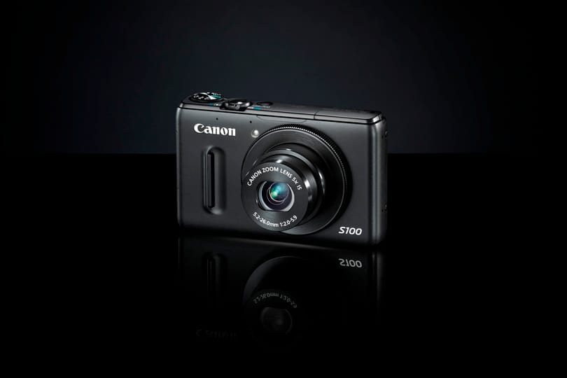 Profi vezérlés, rendkívül kis méret: Canon PowerShot S100
