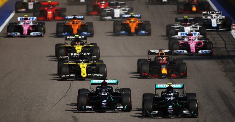 Bottas simán nyert Hamilton büntetése után