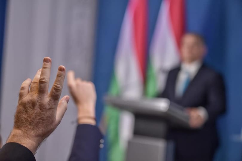 Rákérdeztek Orbánnál, mikor áll ismét a sajtó elé