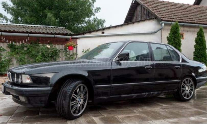 Ilyen 7 üléses családi autót vagy 7-es BMW-t vehetünk az új Samsung csodatelefon árából