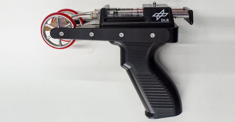Csinált egy speciális pisztolyt a NASA, emberi sejtekből nyomtat kötszert