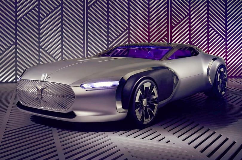A Renault csúszott egy napot saját Vissza a jövőbe autójával