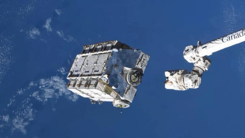 Beperelte a NASA-t a család, amelynek a házára űrszemét esett