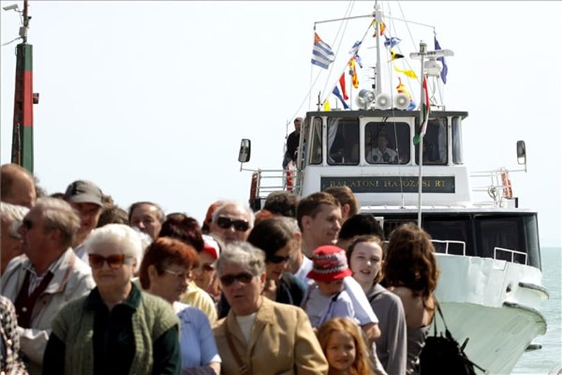 Még bő három hétig hajókázhatunk a Balatonon