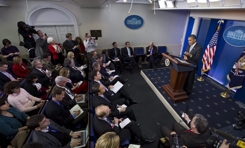 Iskolai mészárlás: Obama nekimegy a fegyvereseknek