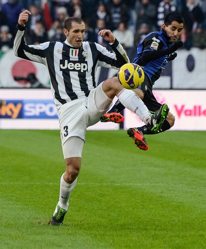 Két hónapig nem számíthat Chiellinire a Juventus