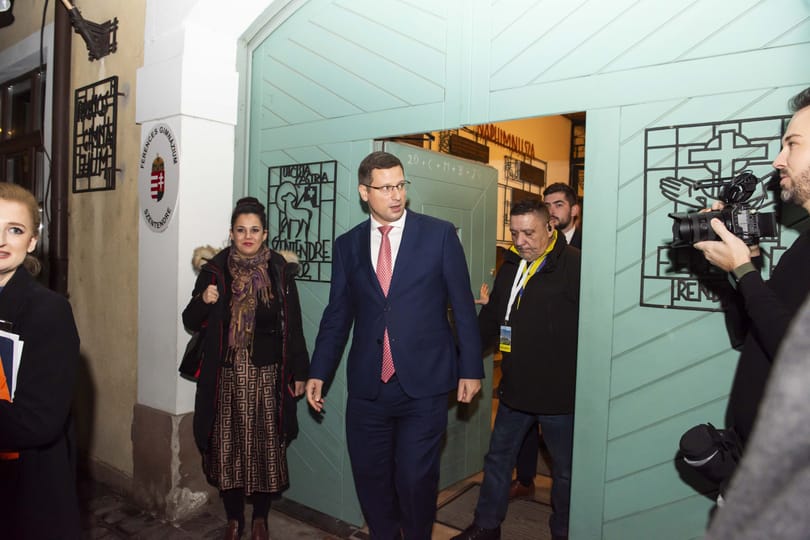 „Amit a miniszterelnök úr ígér, az általában úgy is van” – Szentendrén folytatódott a Fidesz-turné