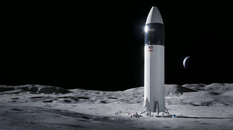 87 éves emberrel kerülheti meg a Holdat a SpaceX