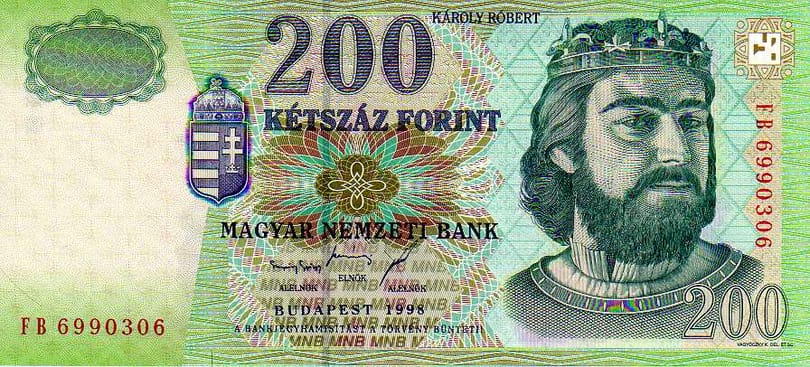 Közel egymillió forintért kelt el két 2007-ben nyomott papír kétszázas