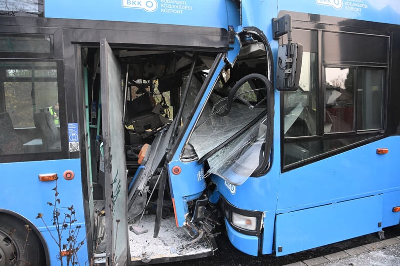 Hat utas és két sofőr sérült meg a BKV-buszok frontális balesetében