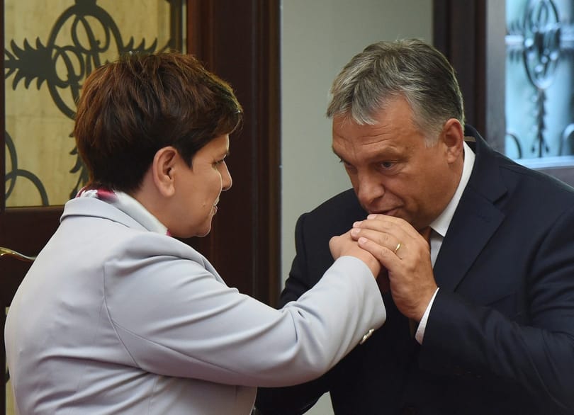 FAZ: a visegrádi blokk azért még nem Franciaország