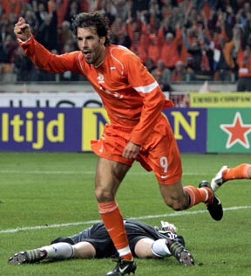Van Nistelrooy egy időre befejezte 