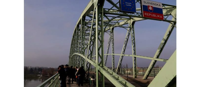Szlovákiából osztott ételt Magyarországra a Kétfarkú