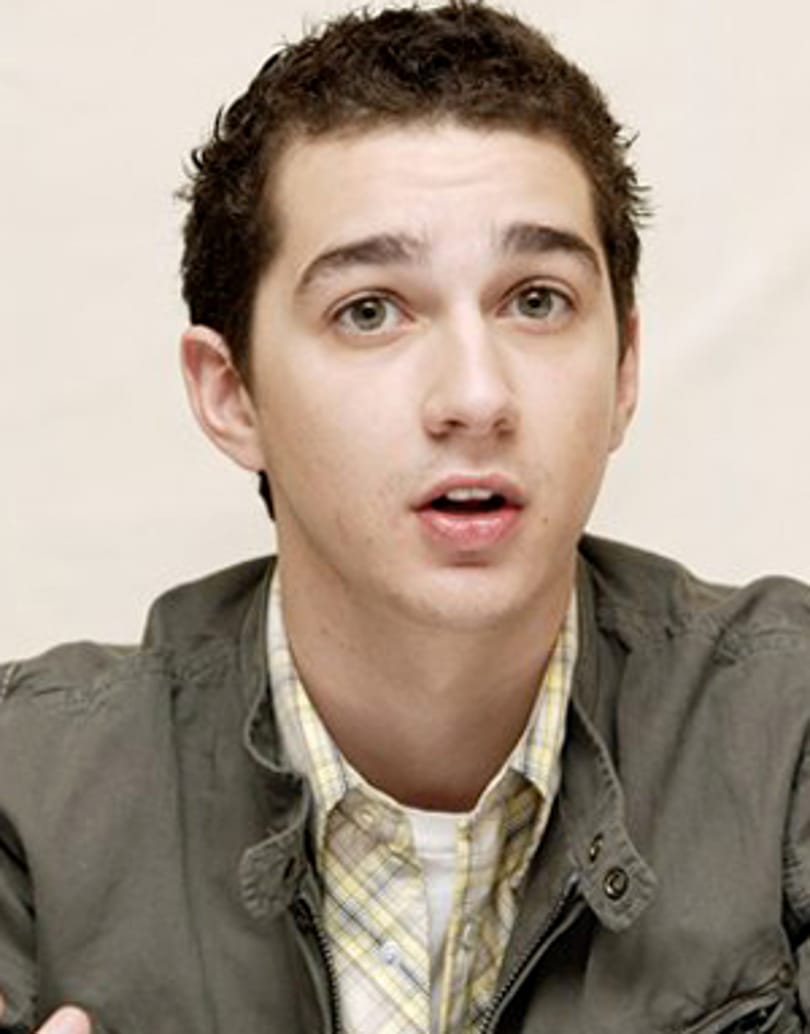 Shia LaBeouf visszamondta Broadway-szerepét