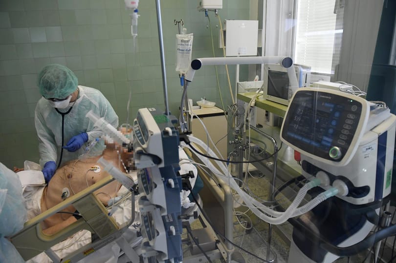 Október elejére várják, hogy megugrik a koronavírusos halálozások száma