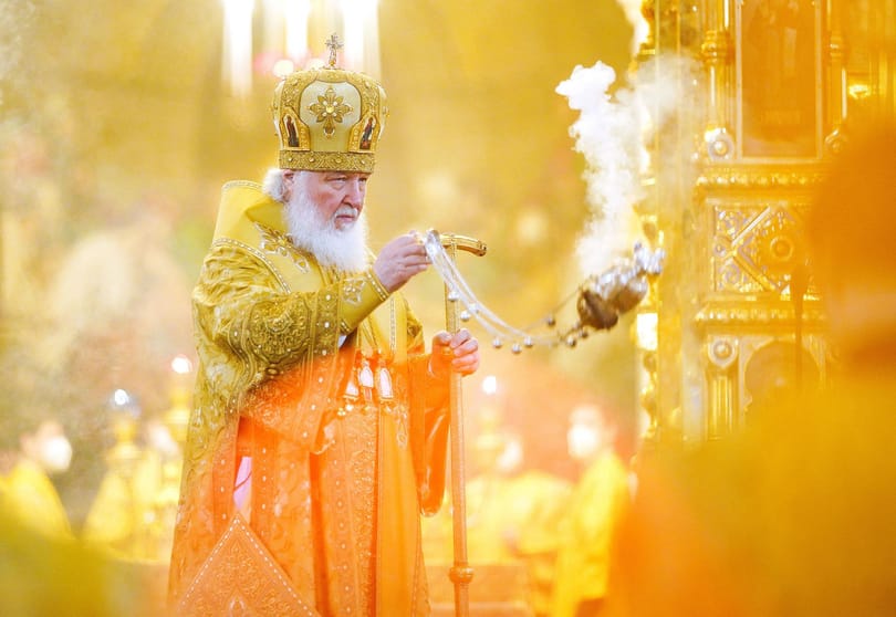 Orbán ellenkezése után Kirill pátriárka kikerült az EU-s szankciós listáról
