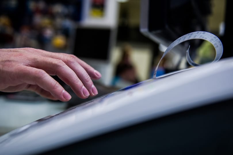 Alig valakinek kellenek az állami ingyen tízezer forintok