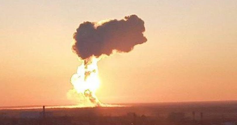 Súlyos dróncsapás ért egy orosz katonai repülőteret, ahol a nehézbombázók állomásoznak
