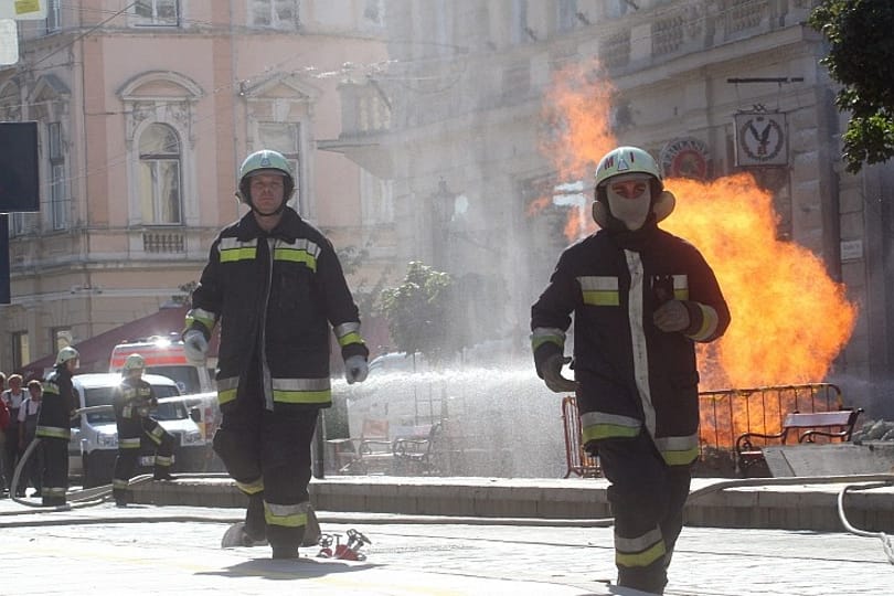 Lángokban áll Miskolc belvárosa - képekkel