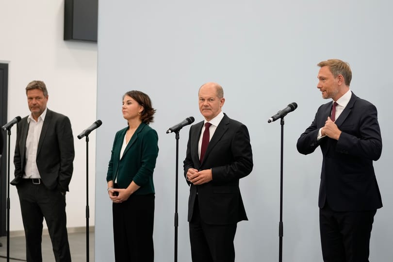 Koalícióra lépnek a német szociáldemokraták, a Zöldek és a liberálisok