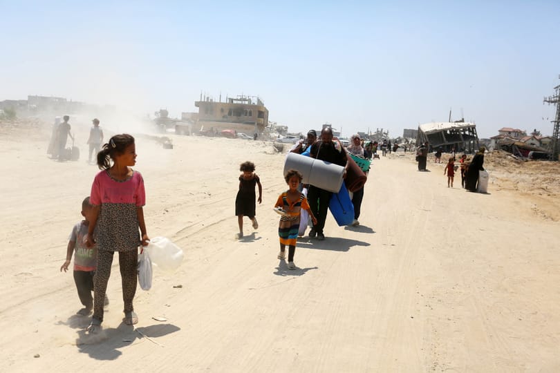 A gázai humanitárius övezetből is evakuálja a civileket Izrael