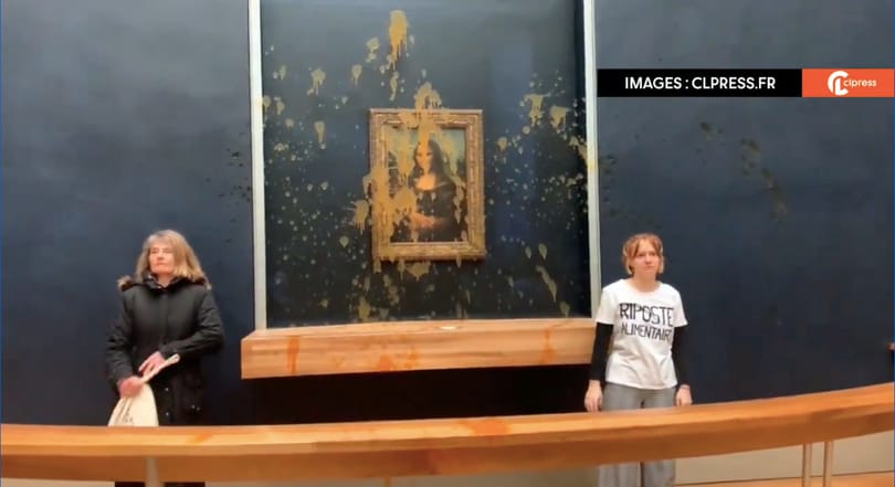 Konzervlevest dobtak a Mona Lisára