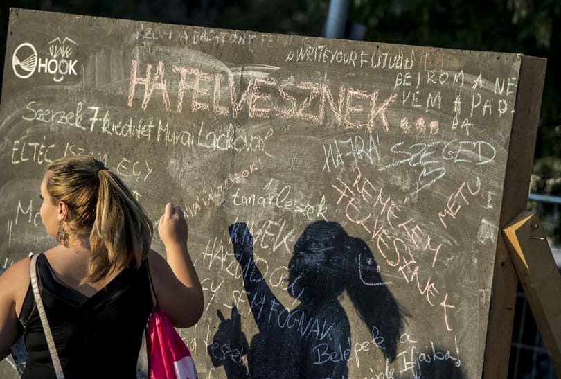 Minőségromboló engedmények állnak a kormány felsőoktatási látszatsikerei mögött