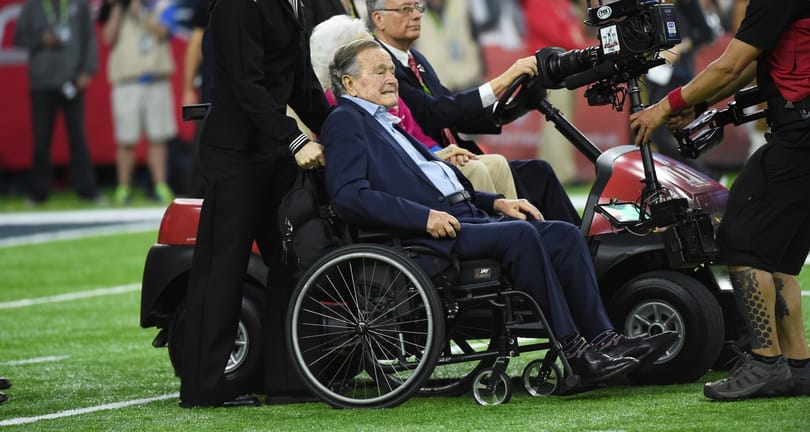 George Busht a kerekesszék sem akadályozta meg a zaklatásban