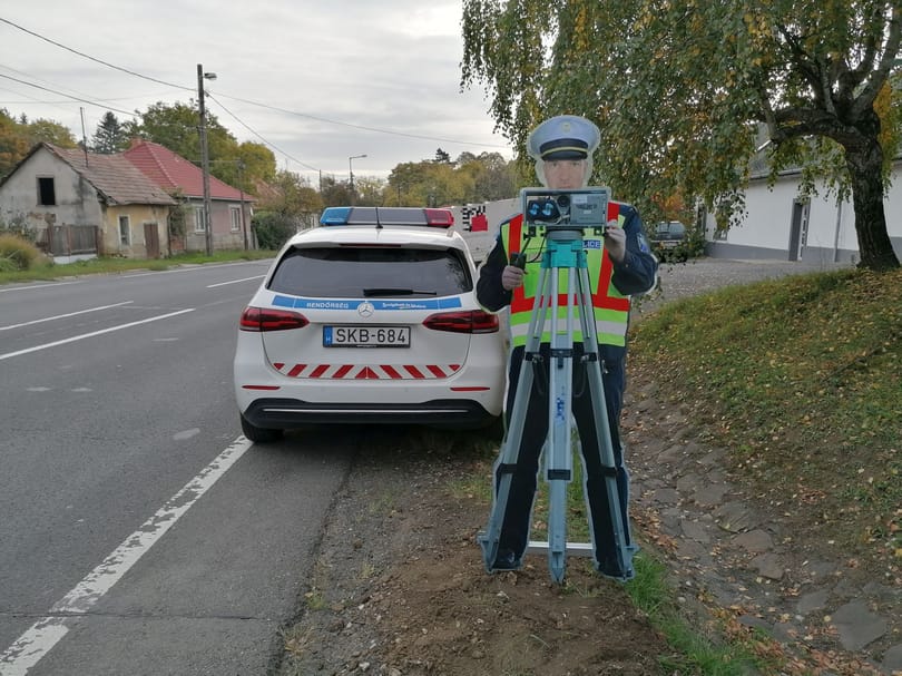 Makettrendőrökkel erősített a nógrádi hatóság