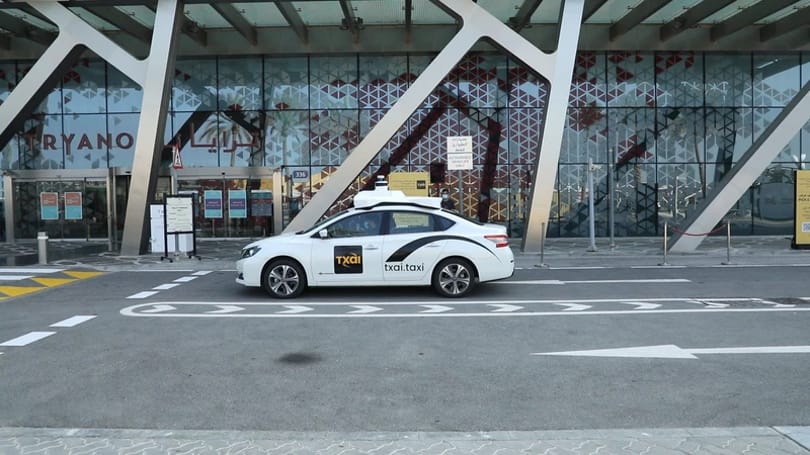 Sikerült a teszt, 2730 utast szállított Abu-Dzabi első önvezető taxiflottája