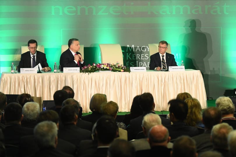 Orbán a kanyarban akart előzni. De sikerült?