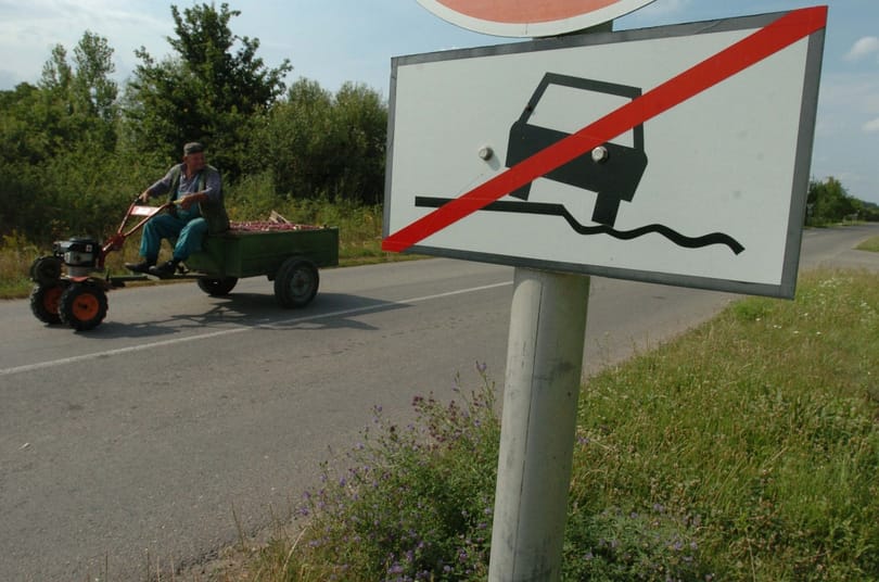 Semmibe vezető utakra szórtak el milliárdokat Kelet-Magyarországon