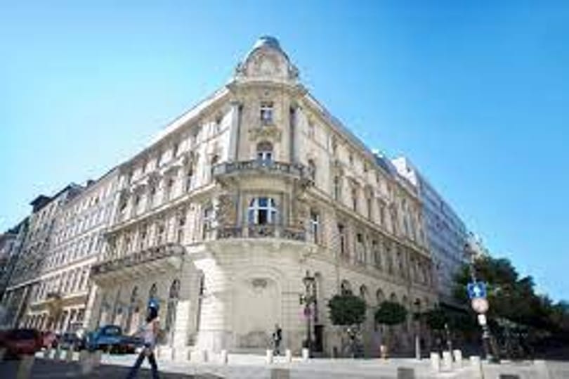 Újra eladásra kínálja a magyar állam a legszebb budapesti palotát