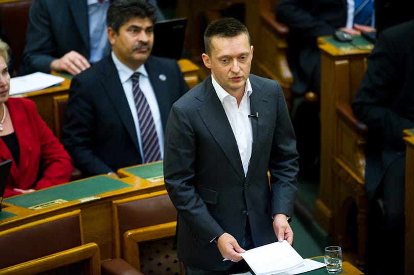 Rogán definiálná a bizonytalan adójogi helyzetet
