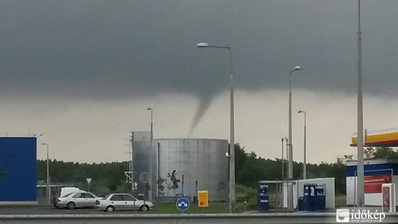 Fotó: majdnem tornádót fotóztak a Balatonnál