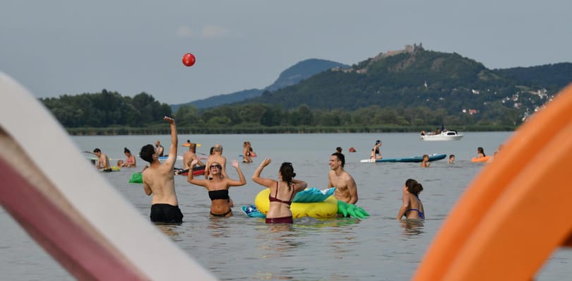 Népszavazással védené meg a Balatont az MSZP