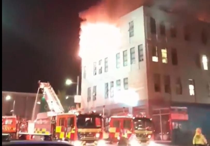 Hatan meghaltak, amikor egy hostel kigyulladt Új-Zélandon