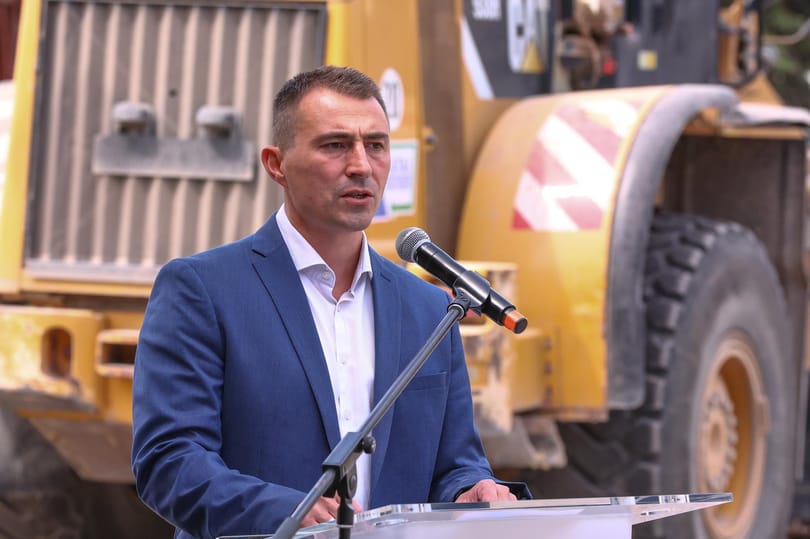 Jövőre függetlenként indulhat a választáson a Fideszből kitett csepeli polgármester