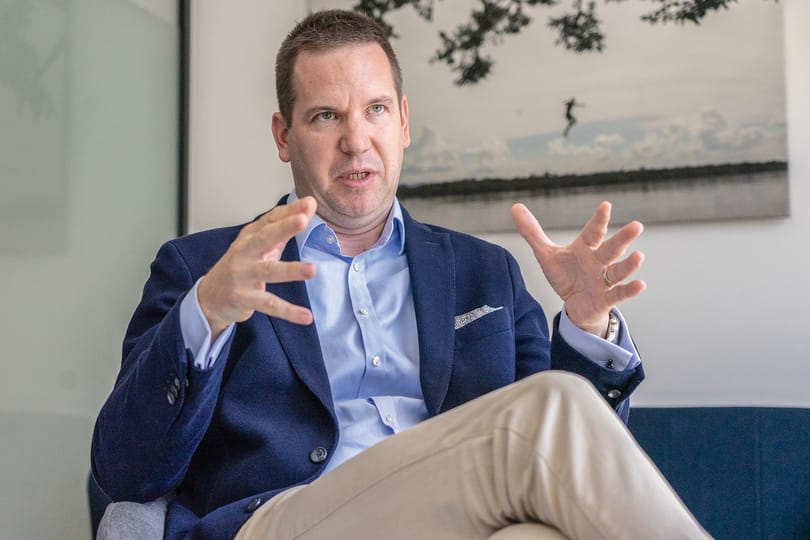 Ács Barnabás pénzügyi szakértő: A fiatalok és a kemény szabályozás miatt környezettudatosak a cégek