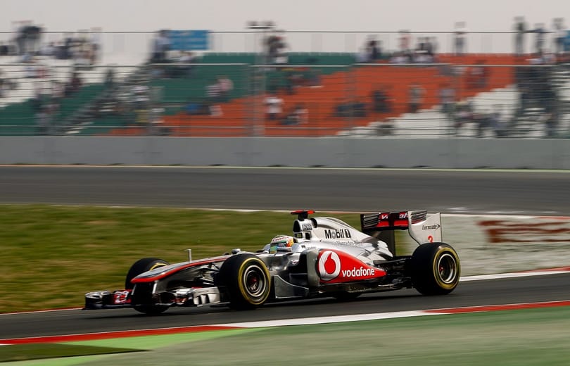 Hamilton és Pérez három rajthelyes büntetést kapott, Massa edzést nyert