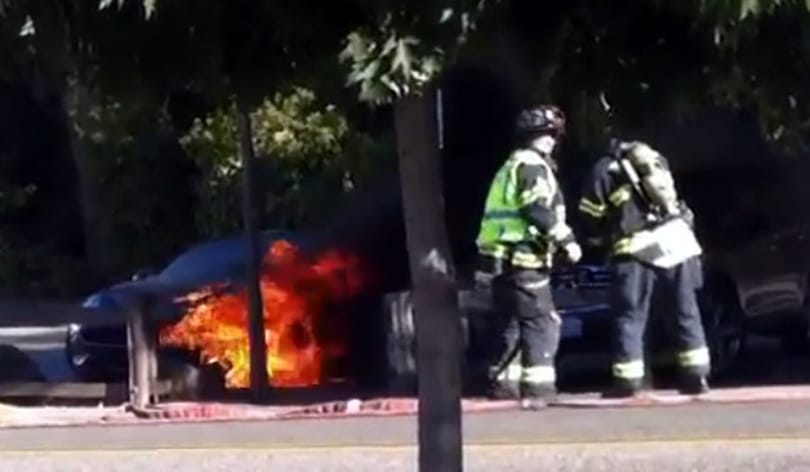 Megint kiégett egy autóritkaság - videó