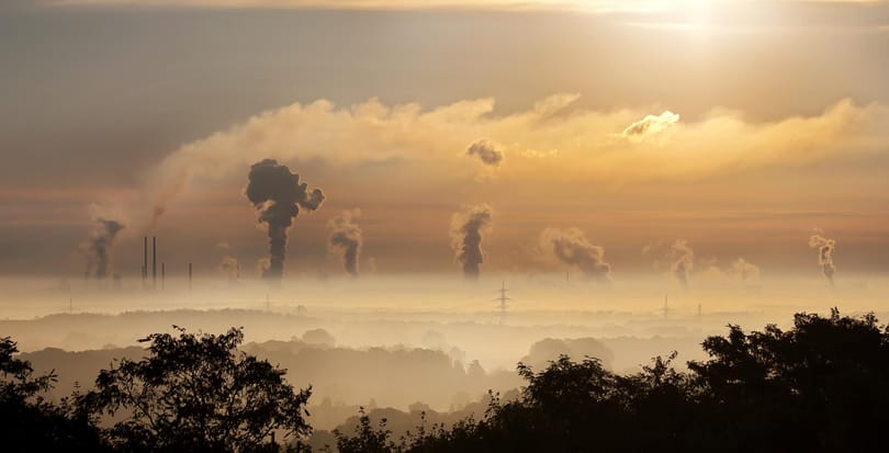 Nem tesznek eleget a cégek a CO2-kibocsátás csökkentése érdekében