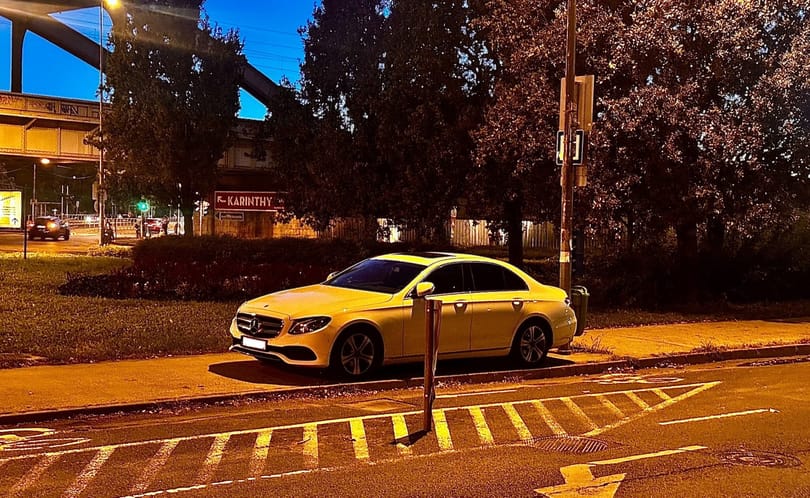 Másfél millió forintot követel Delhusa Gjon a parkolási botrányát kirobbantó újbudai alpolgármestertől