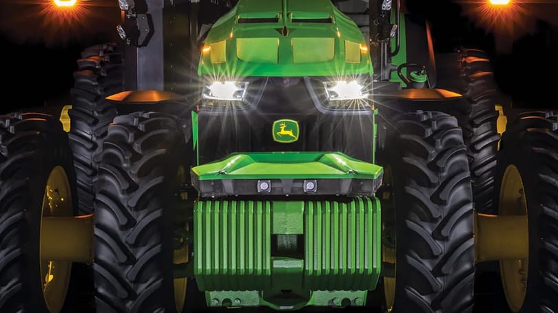 Kifosztottak egy John Deere-kereskedést az oroszok Ukrajnában, de bekapcsolni sem tudták a gépeket